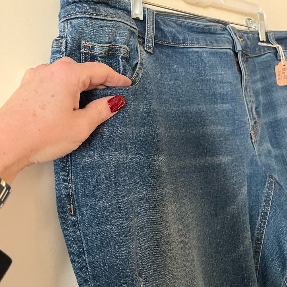 Old Navy Boyfriend Skinny Distressed Medium Wash Jeans Women’s Size 18 - Picture 7 of 13